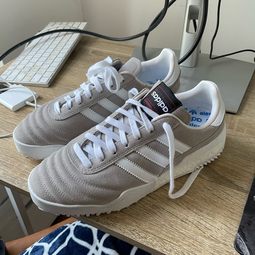 Adidas Alexander wang US size 6 shoe